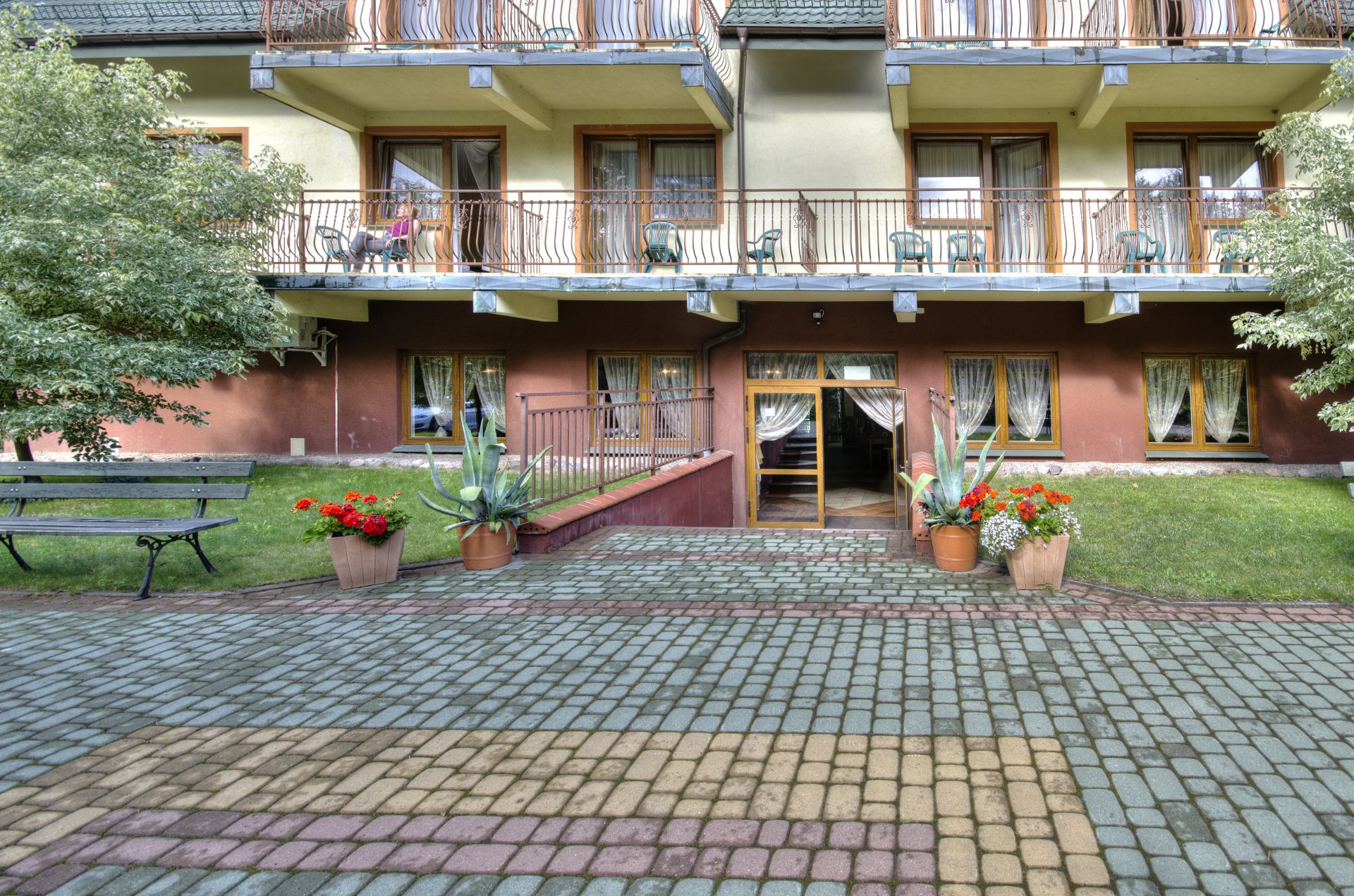 Gallery image