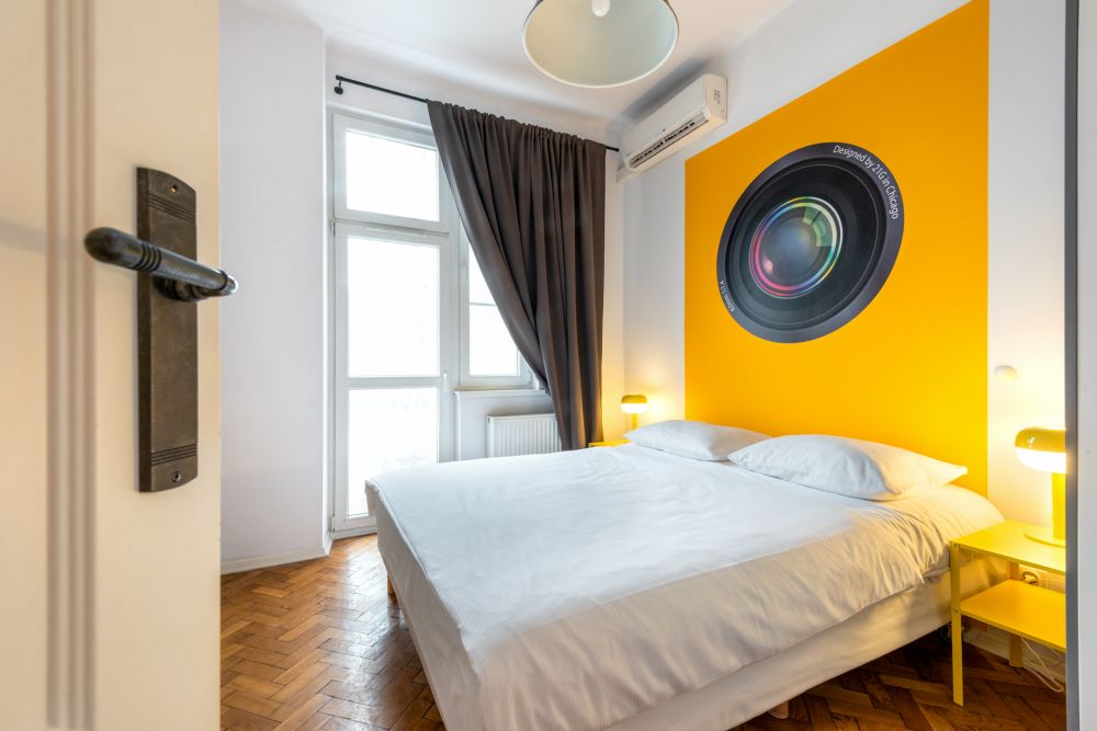 City Vibes - Lomography apartment