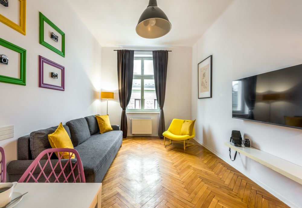 City Vibes - Lomography apartment