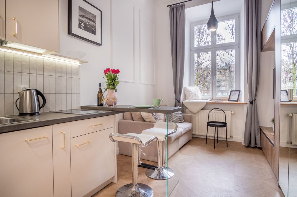 Select Suites - Groble 4A