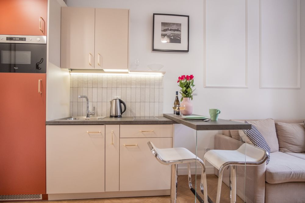 Select Suites - Groble 4A