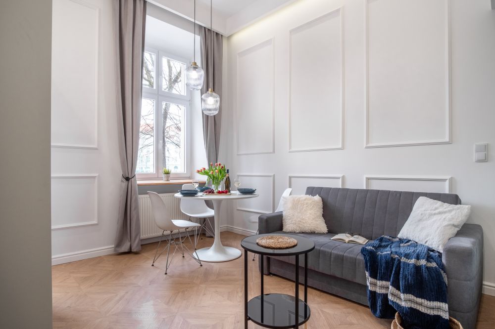 Select Suites - Groble