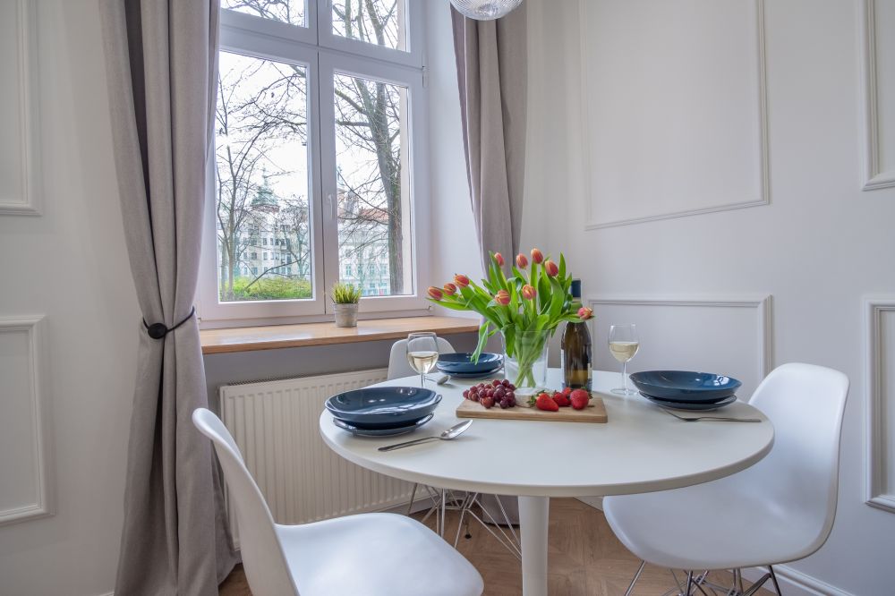 Select Suites - Groble 4B