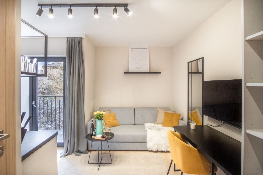 Iron Apartments - 29