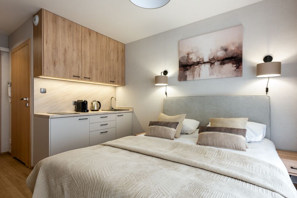 Iron13 Apartments - 14