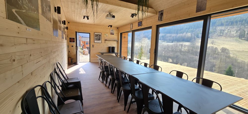 Conference House - Swietlik