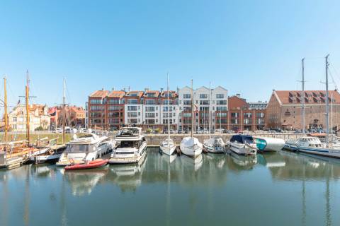 Blue Mandarin Szafarnia