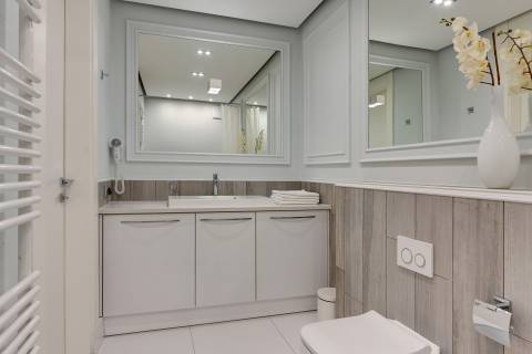 Blue Mandarin Szafarnia