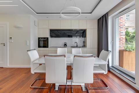 Blue Mandarin Szafarnia