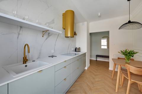 Blue Mandarin Szafarnia