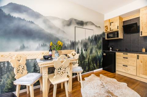 Black Apart- noclegi w górach