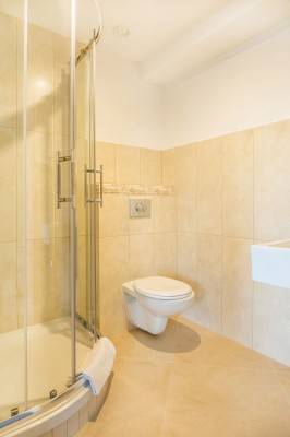 Black Apart- noclegi w górach