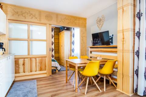 Black Apart- noclegi w górach