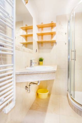 Black Apart- noclegi w górach