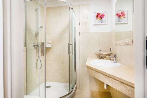 Black Apart- noclegi w górach