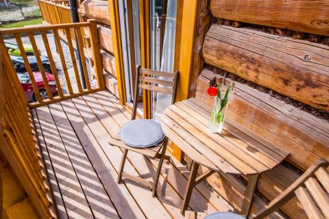 Black Apart- noclegi w górach