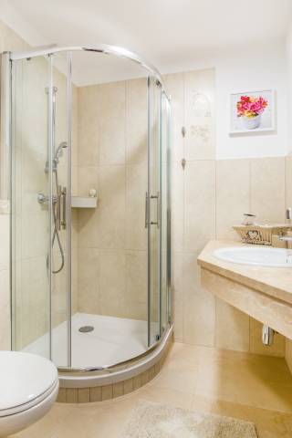 Black Apart- noclegi w górach