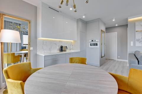 Blue Mandarin Island