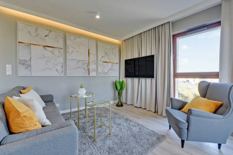 Blue Mandarin Island