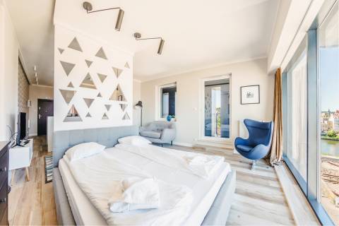 Blue Mandarin Island