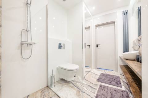 Blue Mandarin Island