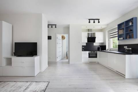 Blue Mandarin Island