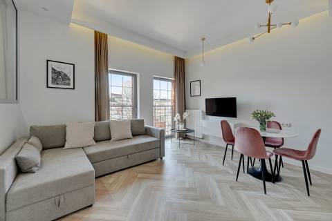 Blue Mandarin Apartments