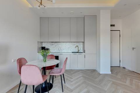 Blue Mandarin Apartments