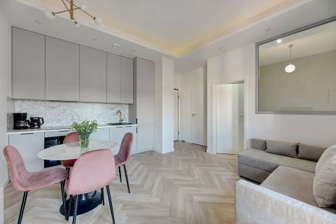 Blue Mandarin Apartments