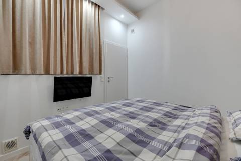 Blue Mandarin Apartments