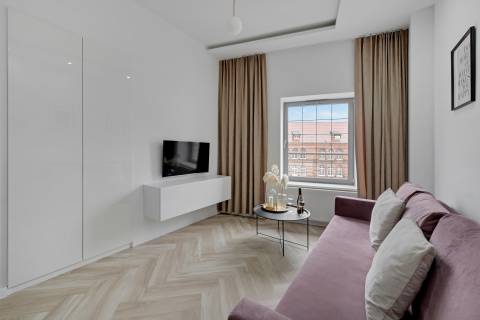 Blue Mandarin Apartments