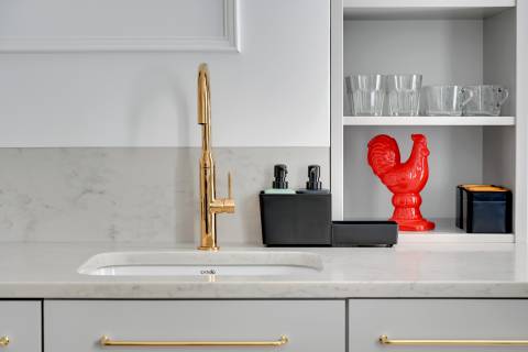 Blue Mandarin Apartments