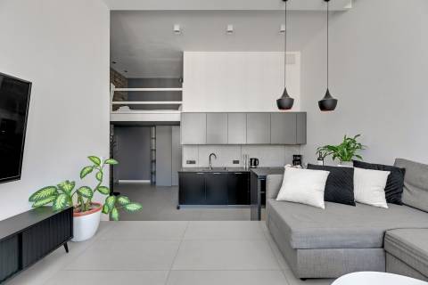 Blue Mandarin Apartments