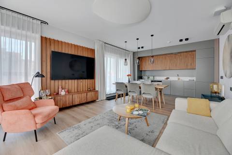 Blue Mandarin Apartments
