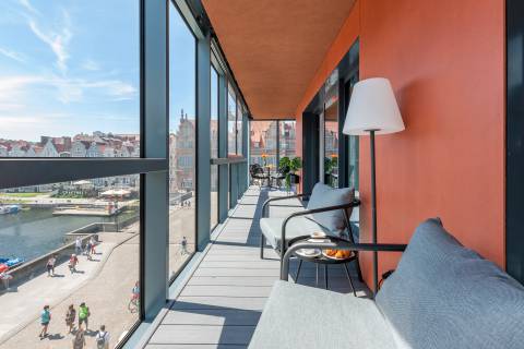 Blue Mandarin Apartments