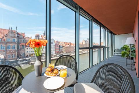 Blue Mandarin Apartments