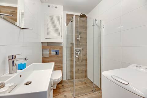 Blue Mandarin Apartments