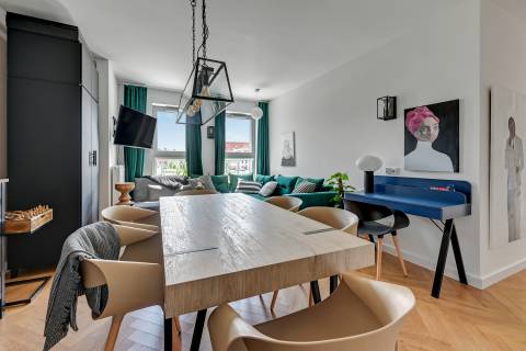 Blue Mandarin Apartments