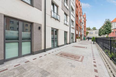 Blue Mandarin Apartments