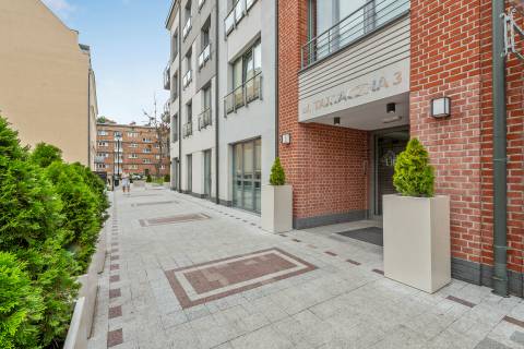 Blue Mandarin Apartments