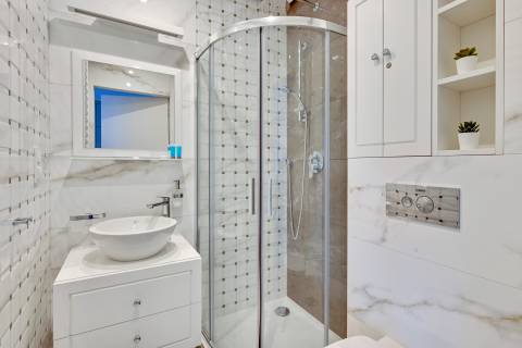 Blue Mandarin Apartments