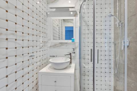 Blue Mandarin Apartments