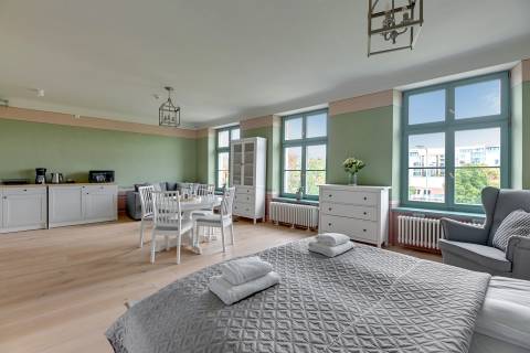 Blue Mandarin Apartments