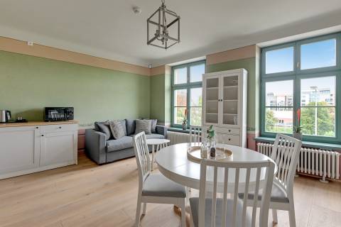 Blue Mandarin Apartments