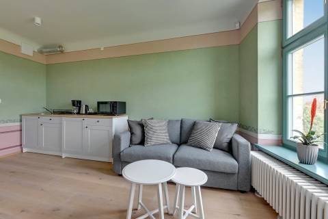 Blue Mandarin Apartments