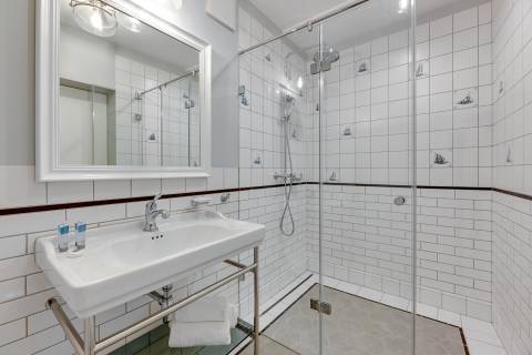 Blue Mandarin Apartments