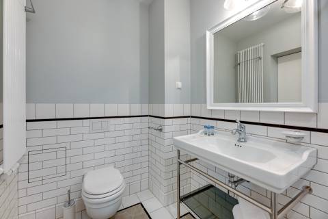 Blue Mandarin Apartments