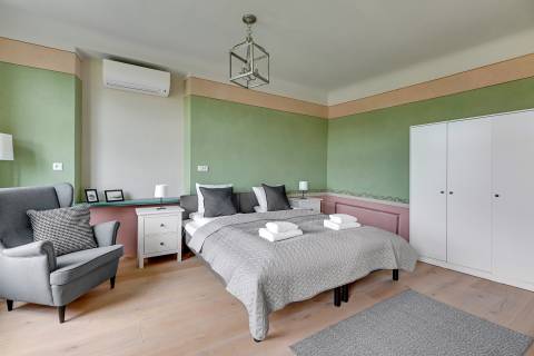 Blue Mandarin Apartments