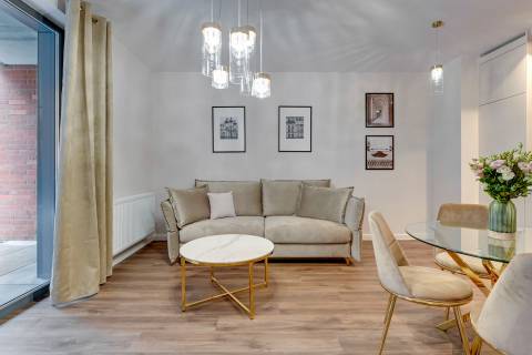 Blue Mandarin Apartments