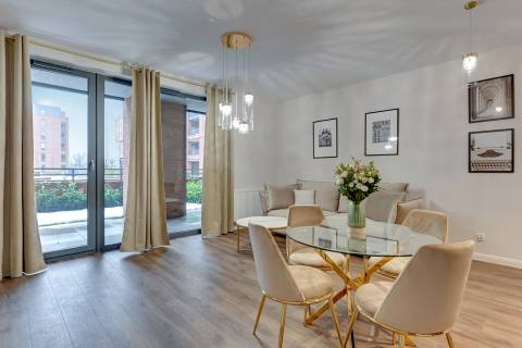 Blue Mandarin Apartments